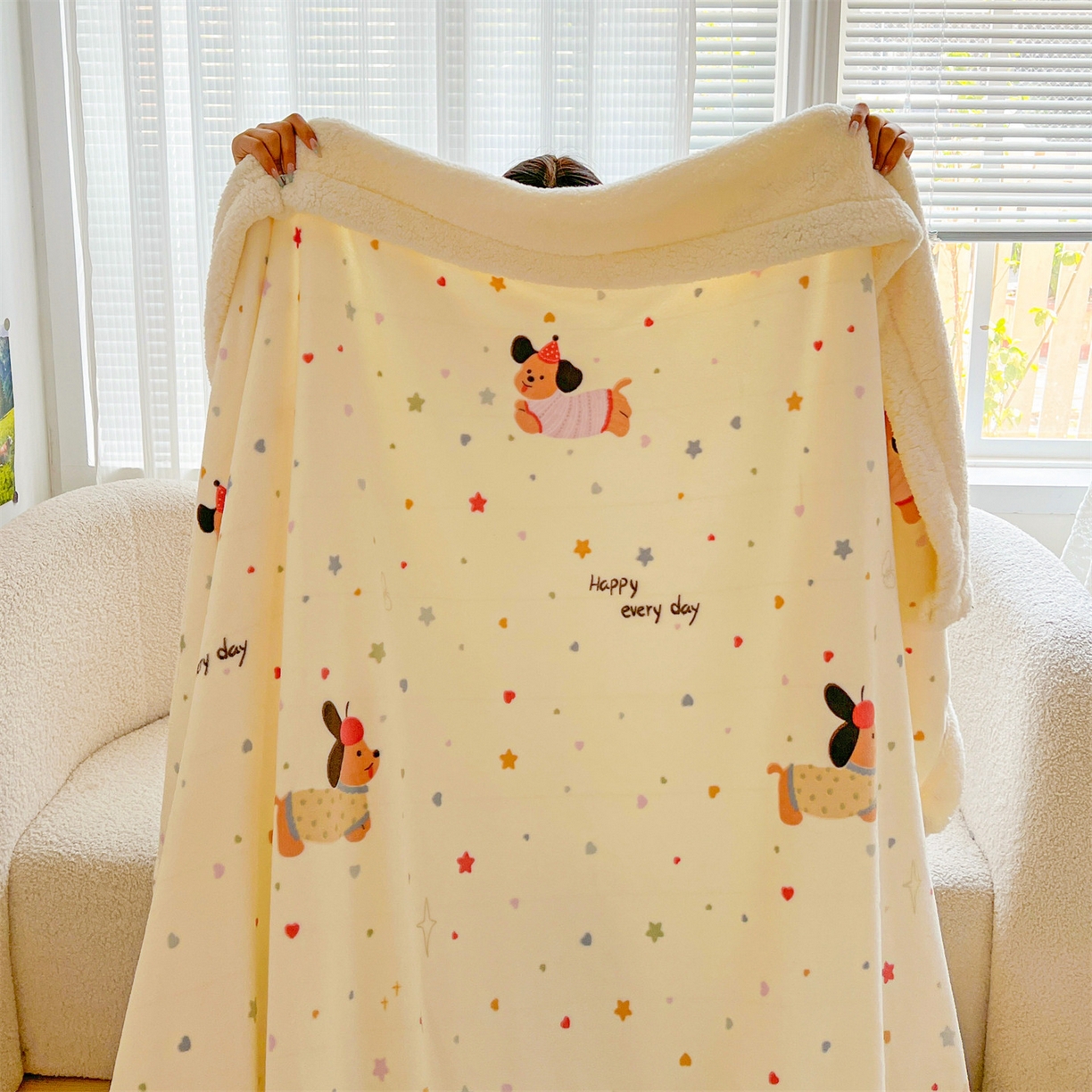 91家纺网 家纺一手货源 找家纺 名兮 2025新款秋冬高克重牛奶绒羊羔绒多功能盖毯 毛毯-星星狗