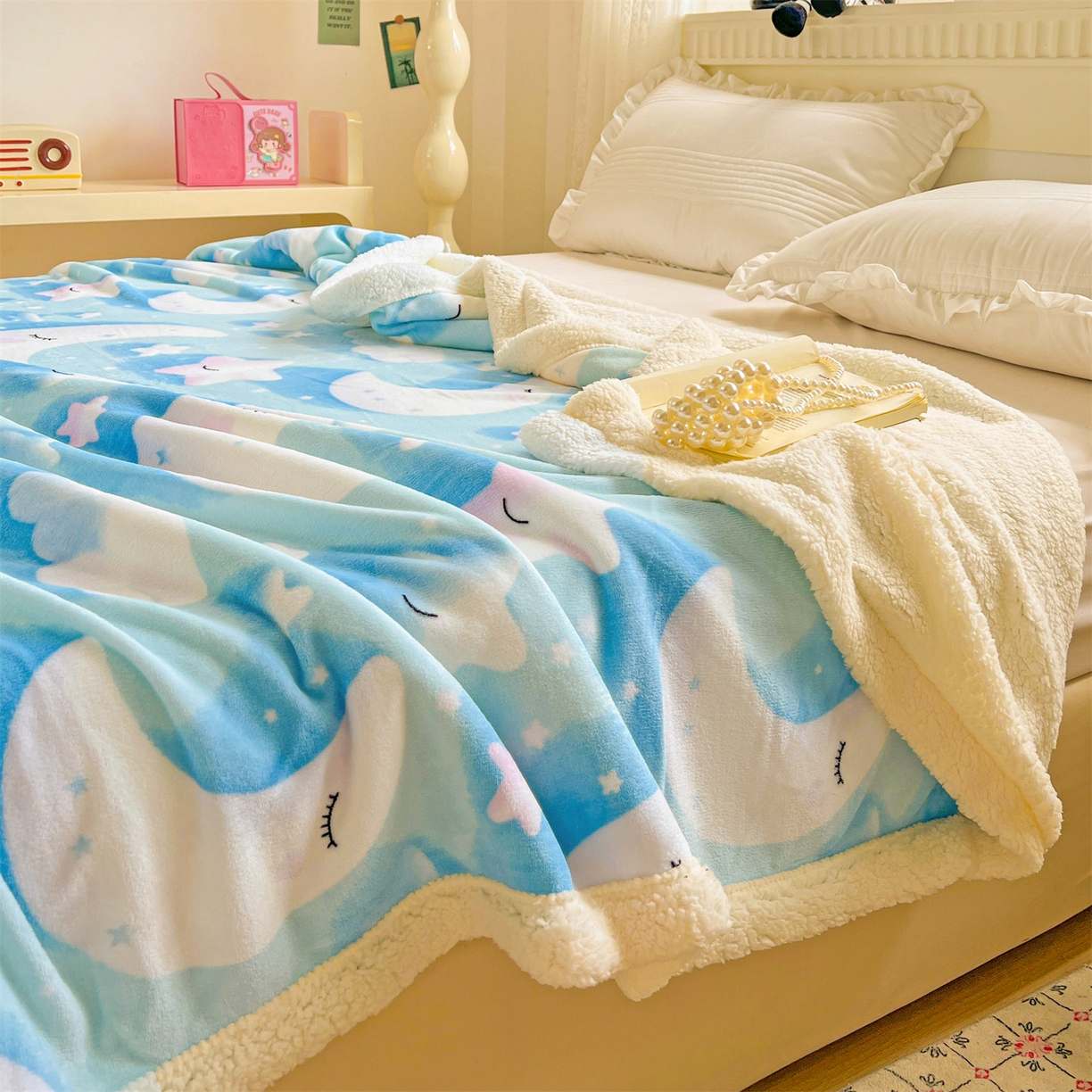 91家纺网 家纺一手货源 找家纺 名兮 2025新款秋冬高克重牛奶绒羊羔绒多功能盖毯 毛毯-星月传奇