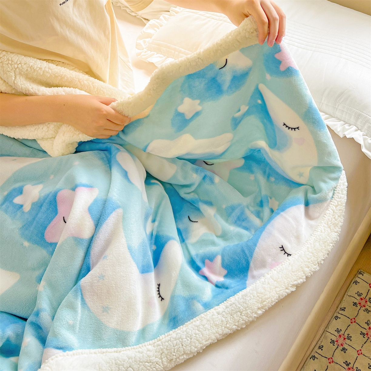 91家纺网 家纺一手货源 找家纺 名兮 2025新款秋冬高克重牛奶绒羊羔绒多功能盖毯 毛毯-星月传奇