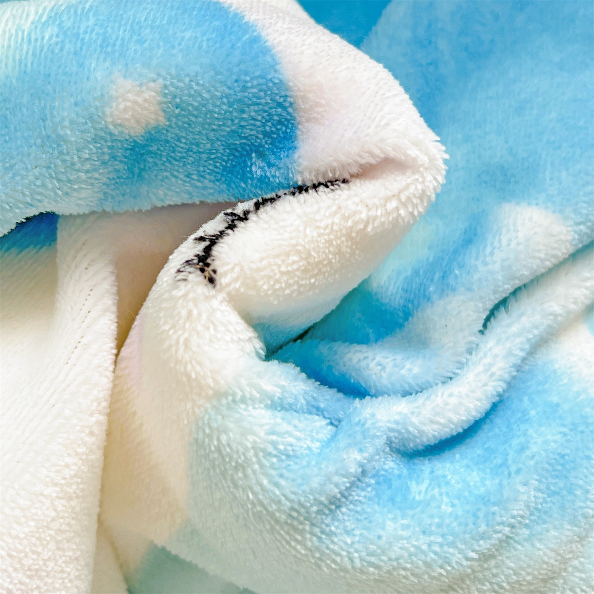 91家纺网 家纺一手货源 找家纺 名兮 2025新款秋冬高克重牛奶绒羊羔绒多功能盖毯 毛毯-星月传奇