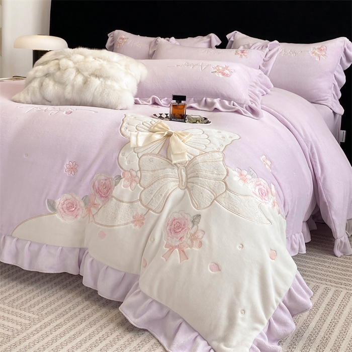 91家纺网 家纺一手货源 找家纺 （总）绒棉世家 2025秋冬新款A类牛奶绒宝宝绒刺绣韩版系列-浪漫蝴蝶结