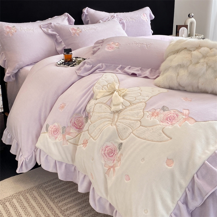 91家纺网 家纺一手货源 找家纺 （总）绒棉世家 2025秋冬新款A类牛奶绒宝宝绒刺绣韩版系列-浪漫蝴蝶结