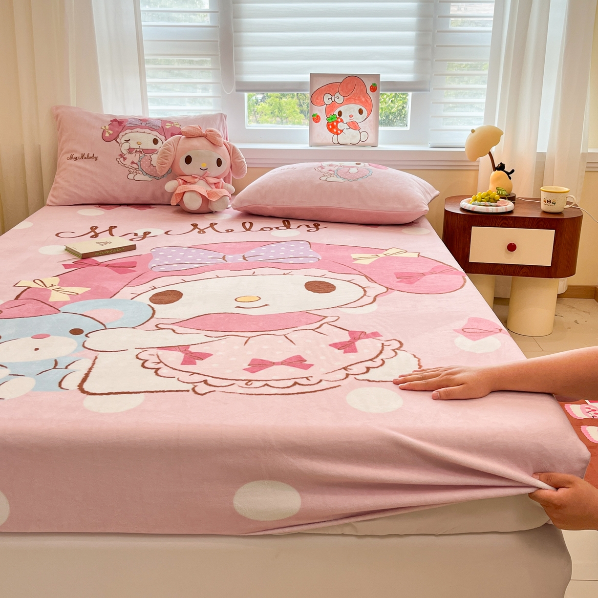 91家纺网 家纺一手货源 找家纺 金爱家 2025新款大版三丽鸥高克重牛奶绒保暖床笠 绒单品-公主美乐蒂