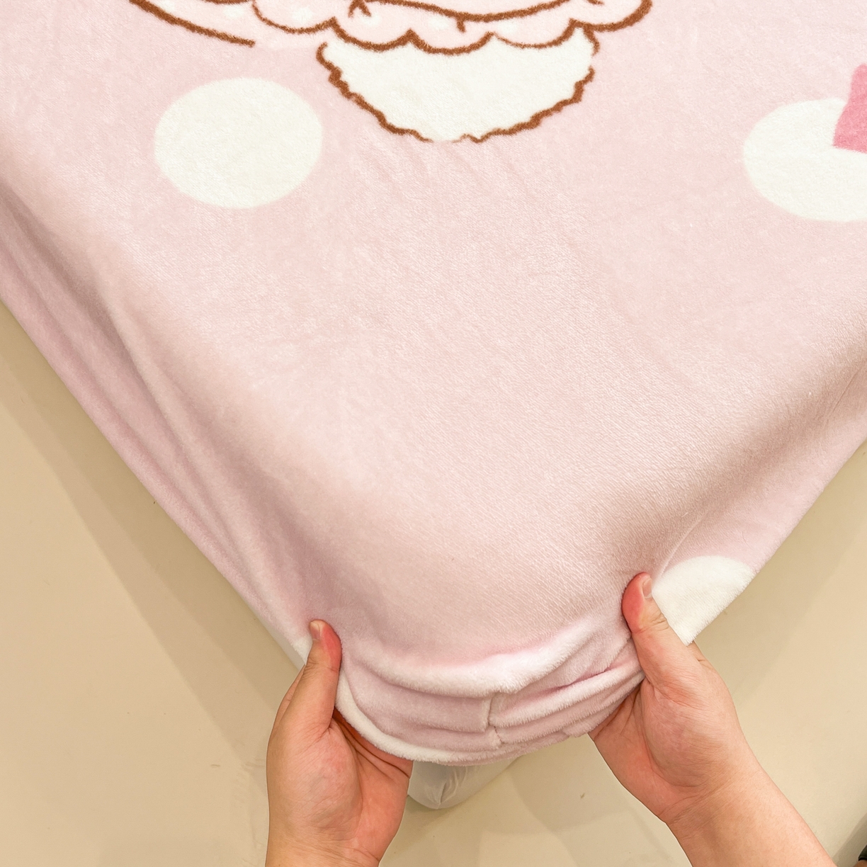 91家纺网 家纺一手货源 找家纺 金爱家 2025新款大版三丽鸥高克重牛奶绒保暖床笠 绒单品-公主美乐蒂