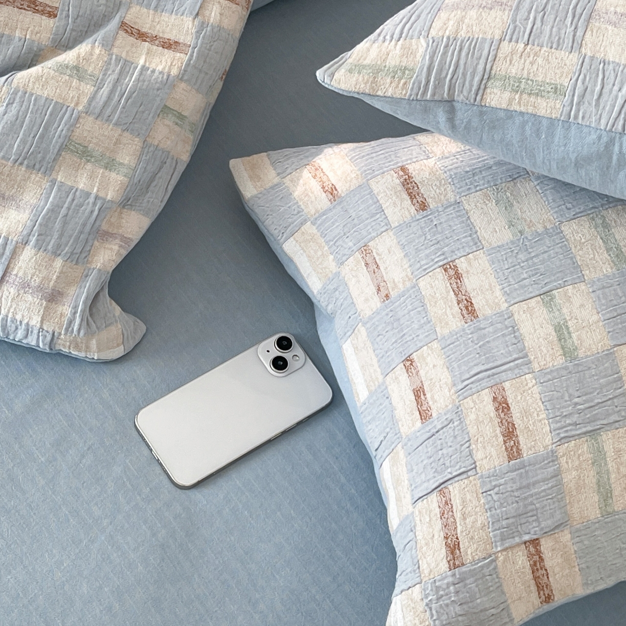 91家纺网 家纺一手货源 找家纺 云上 2025新款三层纱全棉纯棉色织大提花曲奇格子四件套 曲奇蓝格