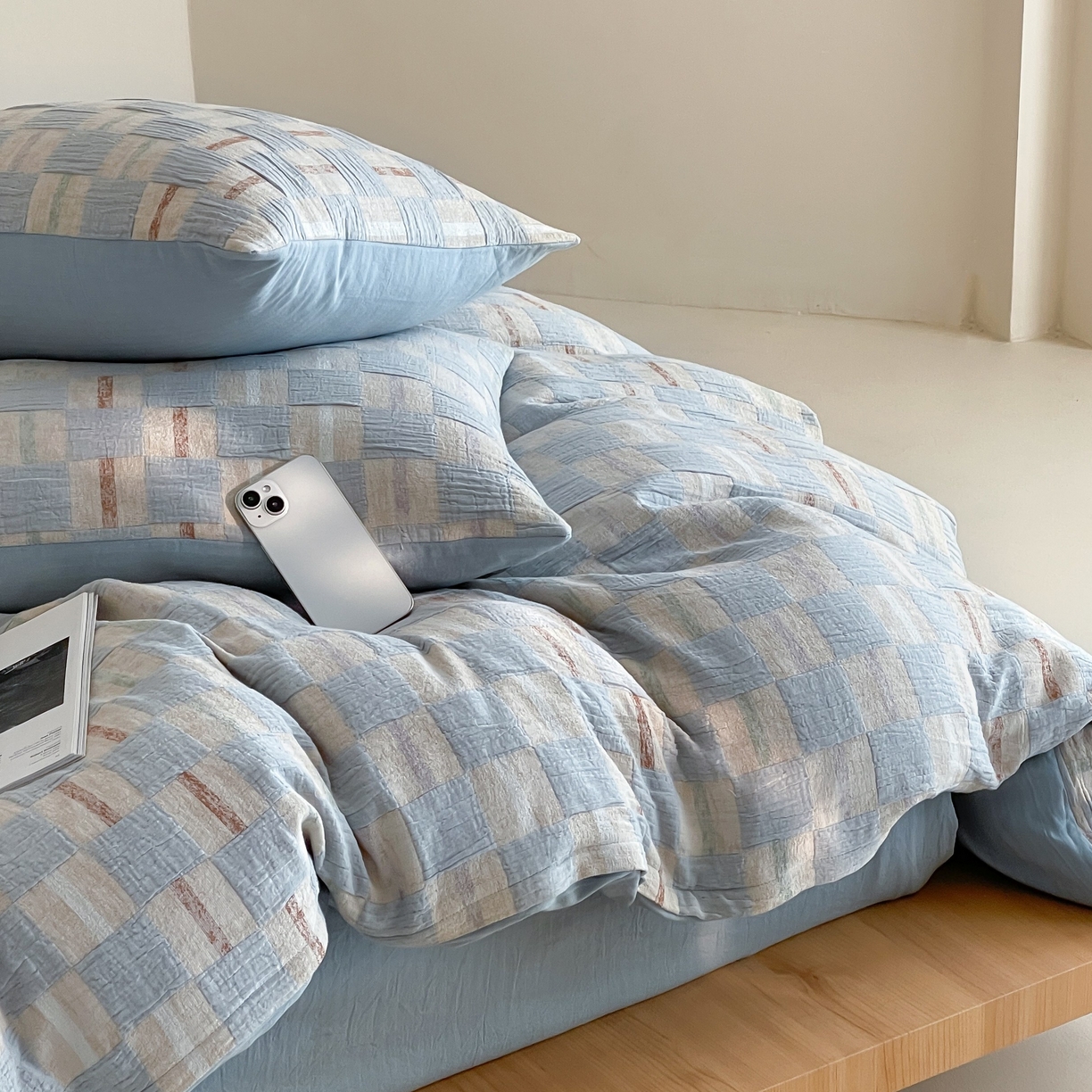 91家纺网 家纺一手货源 找家纺 云上 2025新款三层纱全棉纯棉色织大提花曲奇格子四件套 曲奇蓝格