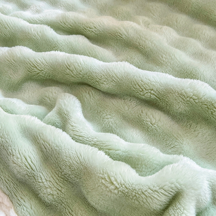 91家纺网 家纺一手货源 找家纺 （总）栩裕纺织 2025新款简约仿兔毛泡泡绒毛毯系列-包边款