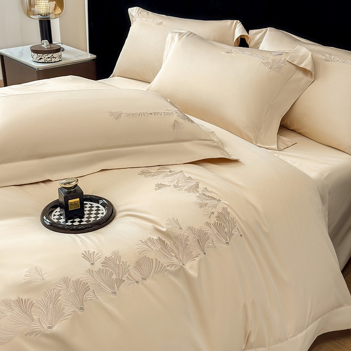 91家纺网 家纺一手货源 找家纺 星蕴家纺 2025新款贡缎长绒棉纯色四件套-多米 多米-香槟金