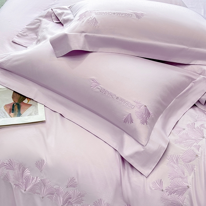 91家纺网 家纺一手货源 找家纺 星蕴家纺 2025新款贡缎长绒棉纯色四件套-多米 多米-优雅紫