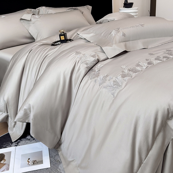 91家纺网 家纺一手货源 找家纺 星蕴家纺 2025新款贡缎长绒棉纯色四件套-多米 多米-山灰色