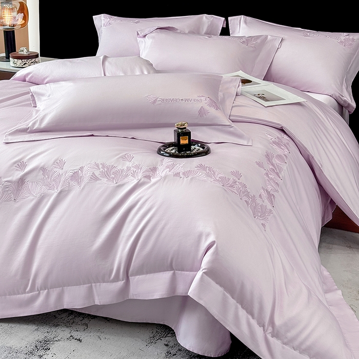 91家纺网 家纺一手货源 找家纺 星蕴家纺 2025新款贡缎长绒棉纯色四件套-多米 多米-优雅紫