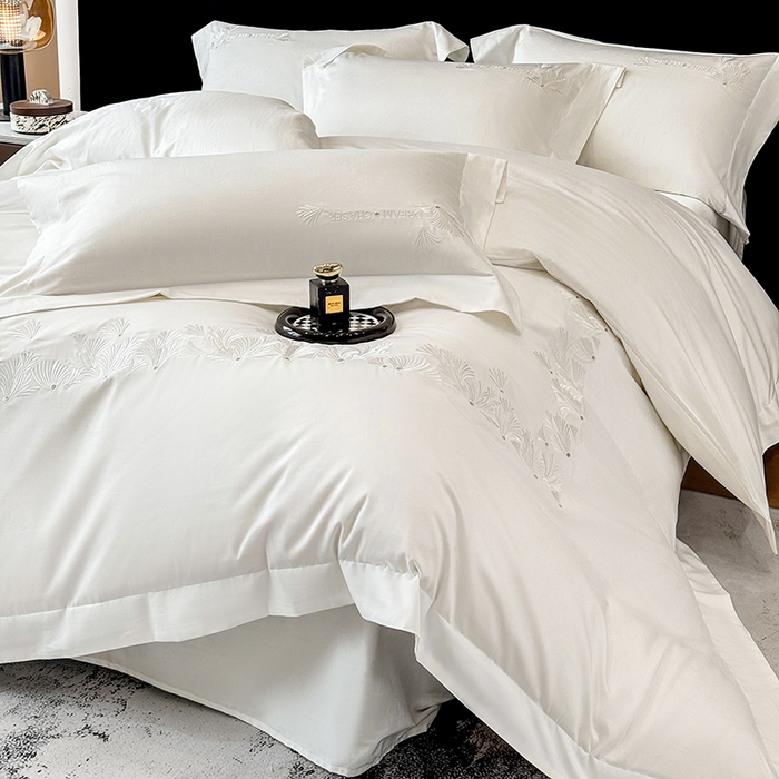 91家纺网 家纺一手货源 找家纺 星蕴家纺 2025新款贡缎长绒棉纯色四件套-多米 多米-珍珠白