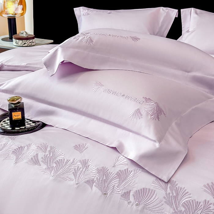 91家纺网 家纺一手货源 找家纺 星蕴家纺 2025新款贡缎长绒棉纯色四件套-多米 多米-优雅紫