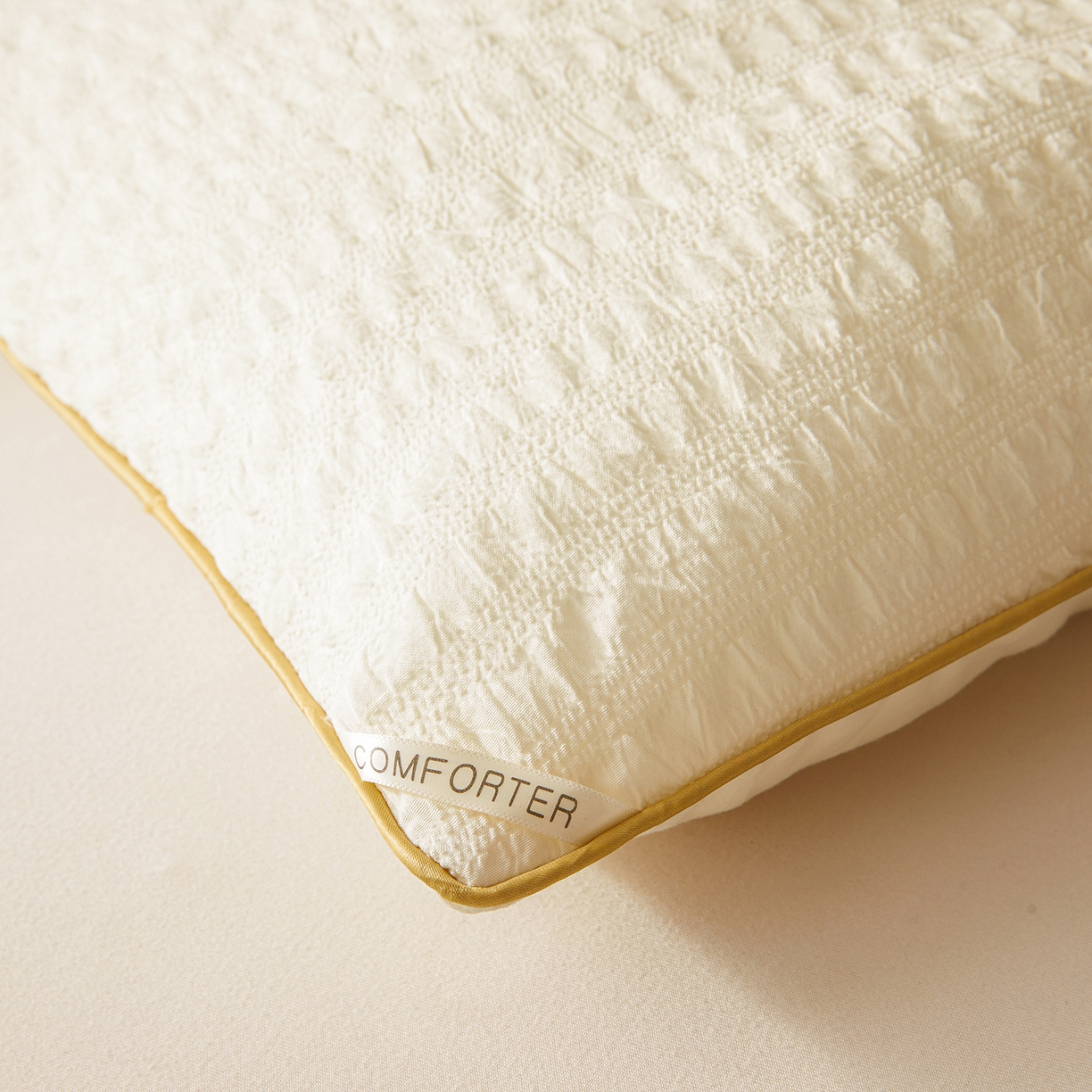 91家纺网 家纺一手货源 找家纺 合纵跨境工厂 2025秋冬新款7A抗菌A类大豆被子被芯跨境外贸一件代发亚马逊希音包过核价-双喷提花泡泡棉大豆被 凝脂白