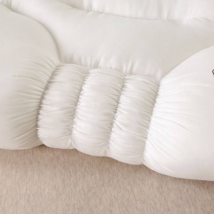 91家纺网 家纺一手货源 找家纺 （总）锦鲤枕芯 2025新款褶皱酒店枕芯护颈枕头48*74cm