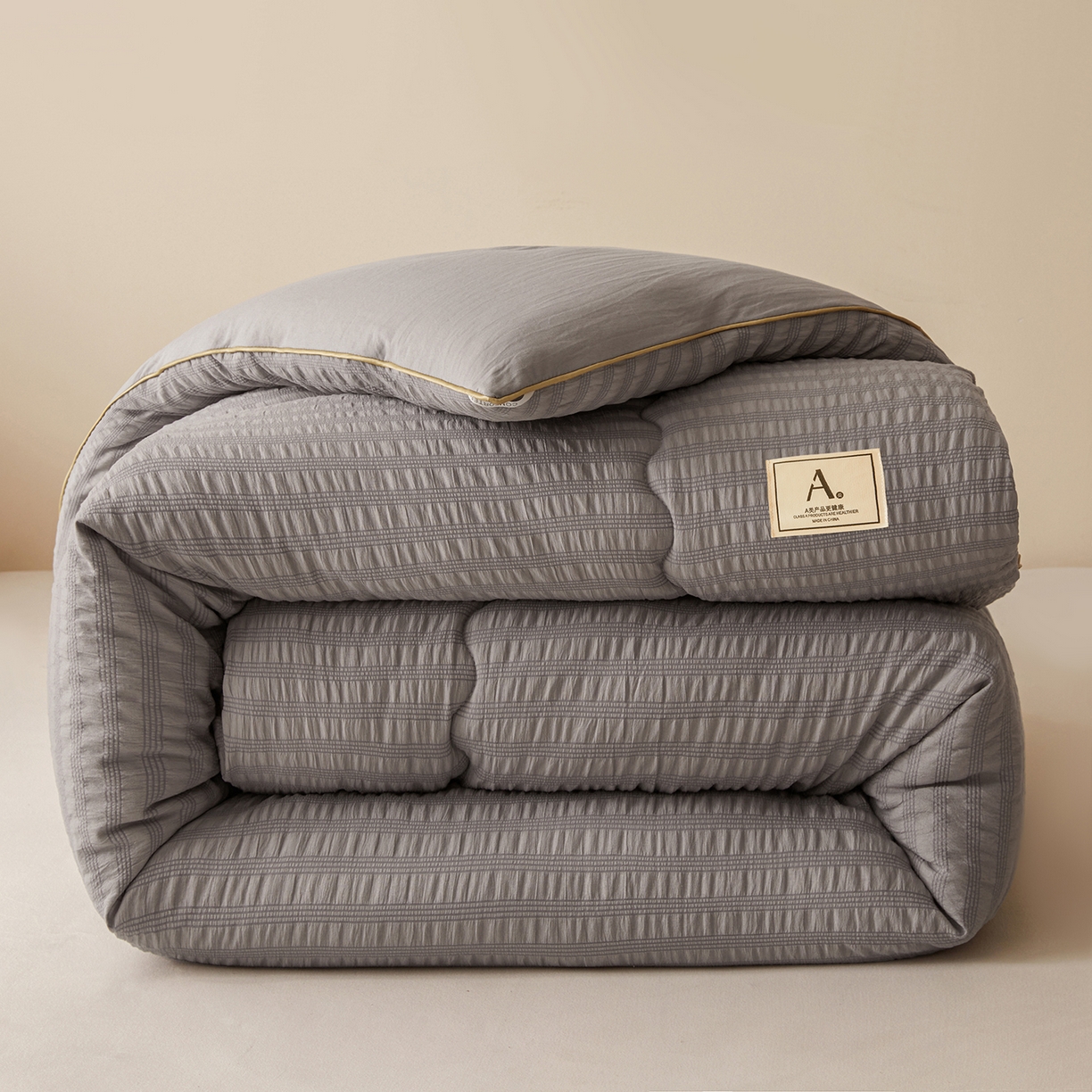 91家纺网 家纺一手货源 找家纺 （总）合纵跨境工厂 2025秋冬新款7A抗菌A类大豆被子被芯跨境外贸一件代发亚马逊希音包过核价-双喷提花泡泡棉大豆被