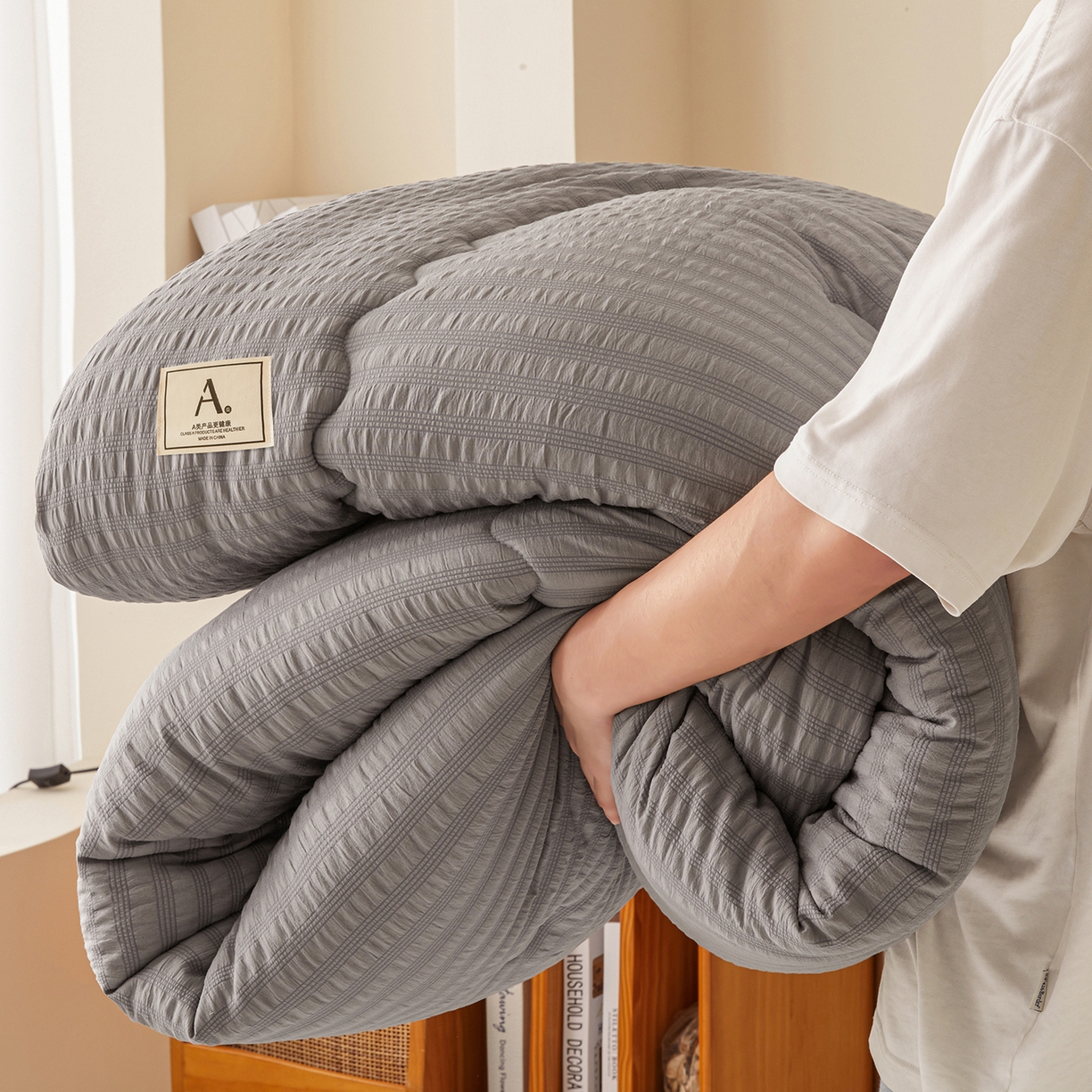 91家纺网 家纺一手货源 找家纺 （总）合纵跨境工厂 2025秋冬新款7A抗菌A类大豆被子被芯跨境外贸一件代发亚马逊希音包过核价-双喷提花泡泡棉大豆被