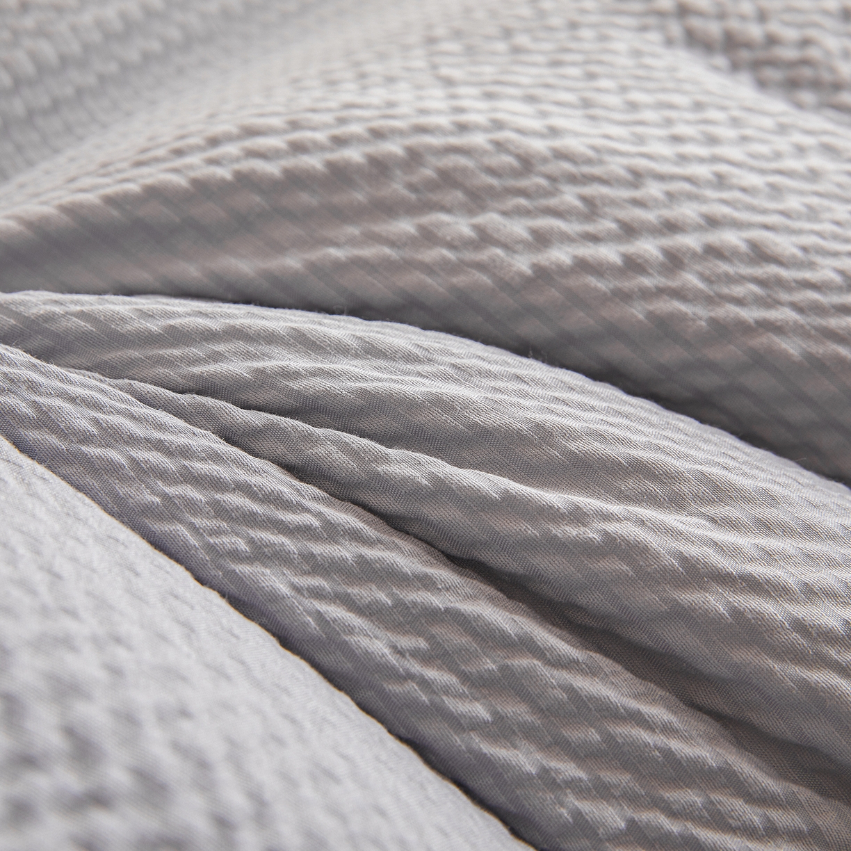 91家纺网 家纺一手货源 找家纺 合纵跨境工厂 2025秋冬新款7A抗菌A类大豆纤维被子被芯跨境外贸一件代发亚马逊希音包过核价-提花皱皱纱大豆纤维被 高级灰