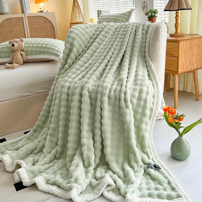 栩裕纺织 2025新款简约仿兔毛泡泡绒毛毯系列-包边款 茶绿