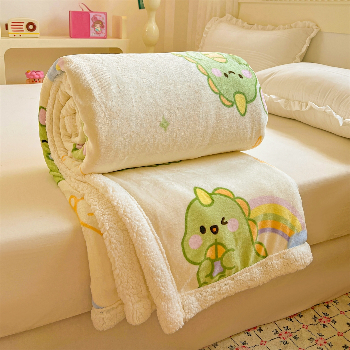 （总）名兮 2025新款秋冬高克重牛奶绒羊羔绒多功能盖毯