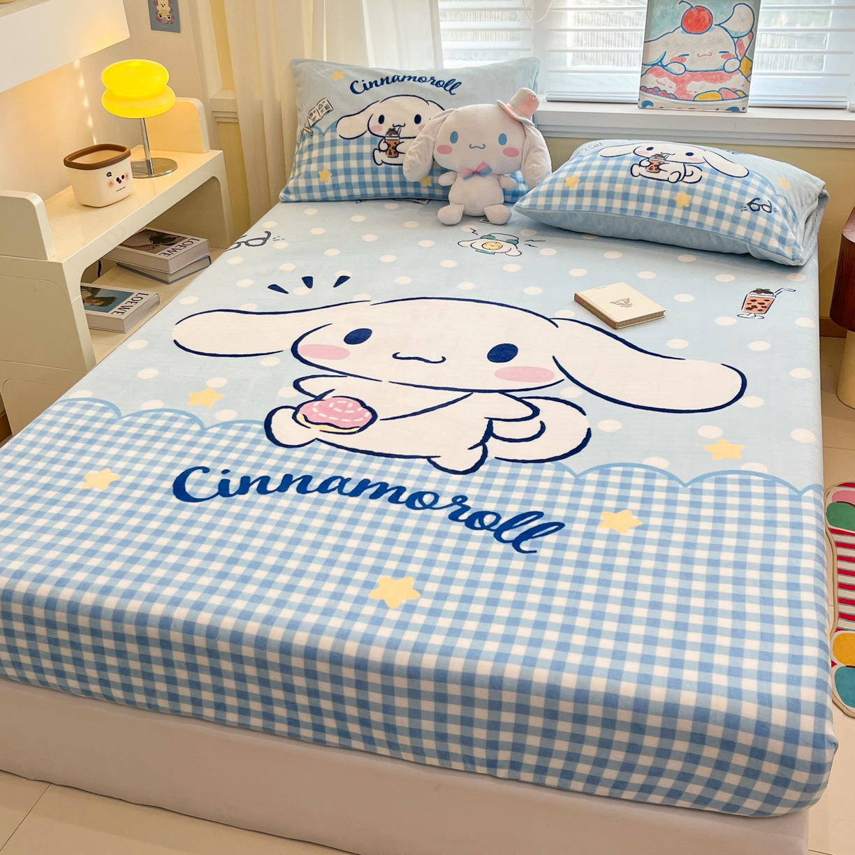 91家纺网 家纺一手货源 找家纺 金爱家 2025新款大版三丽鸥高克重牛奶绒保暖床笠 绒单品-奶芙玉桂狗