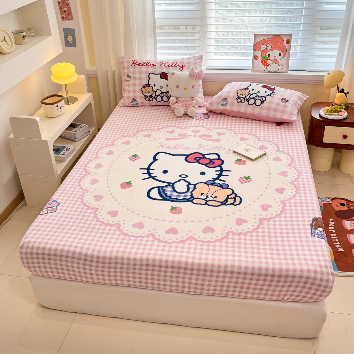 91家纺网 家纺一手货源 找家纺 金爱家 2025新款大版三丽鸥高克重牛奶绒保暖床笠 绒单品-奶油kt