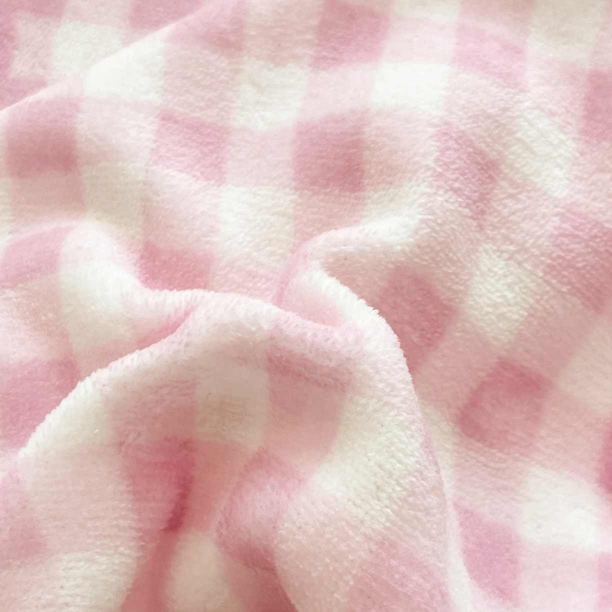 91家纺网 家纺一手货源 找家纺 金爱家 2025新款大版三丽鸥高克重牛奶绒保暖床笠 绒单品-奶油kt