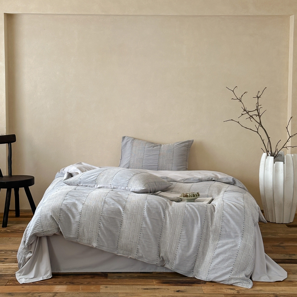 91家纺网 家纺一手货源 找家纺 云上 2025新款法式全棉纯棉串绳华夫格四件套 串绳-烟灰