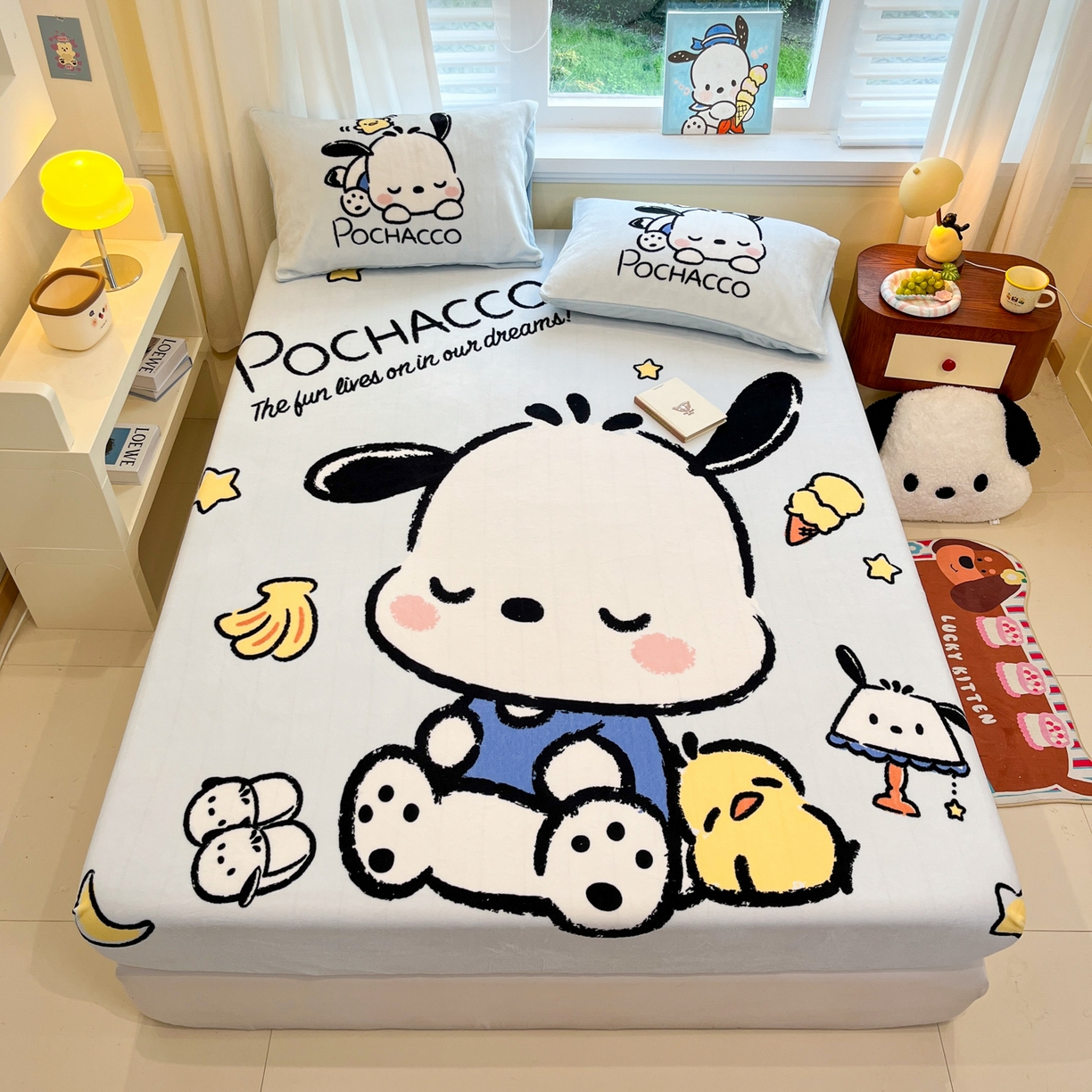 91家纺网 家纺一手货源 找家纺 金爱家 2025新款大版三丽鸥高克重牛奶绒保暖床笠 绒单品-香蕉怕洽狗