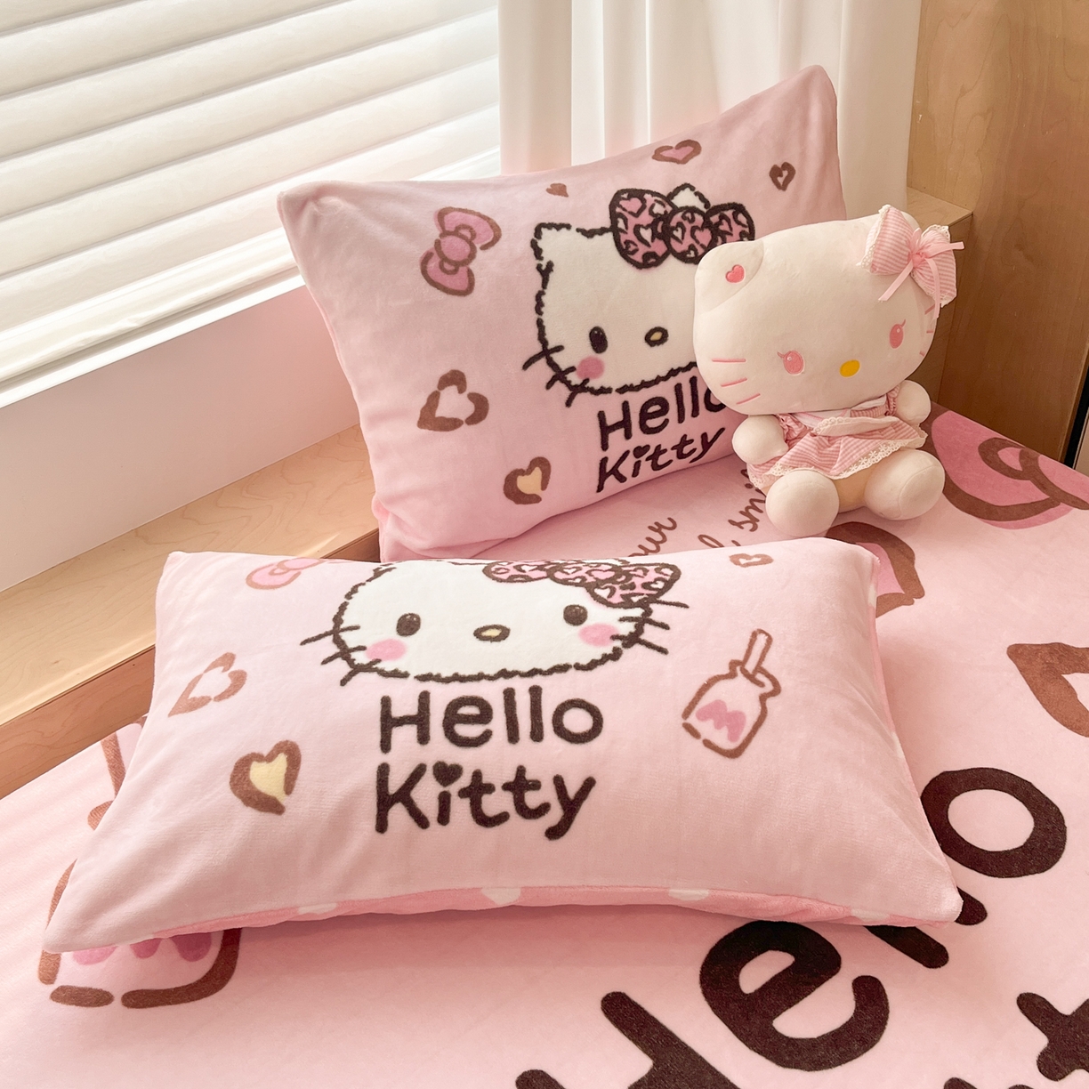 91家纺网 家纺一手货源 找家纺 （总）暮思家居 2025新款正版授权三丽鸥大版牛奶绒数码印花单品床笠单件床笠(带标价格）