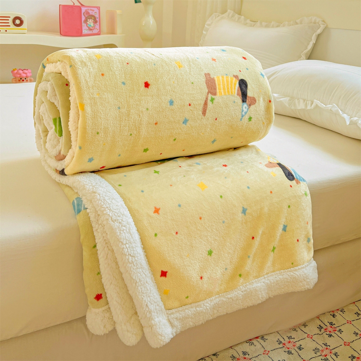 91家纺网 家纺一手货源 找家纺 名兮 2025新款秋冬高克重牛奶绒羊羔绒多功能盖毯 毛毯-腊肠狗