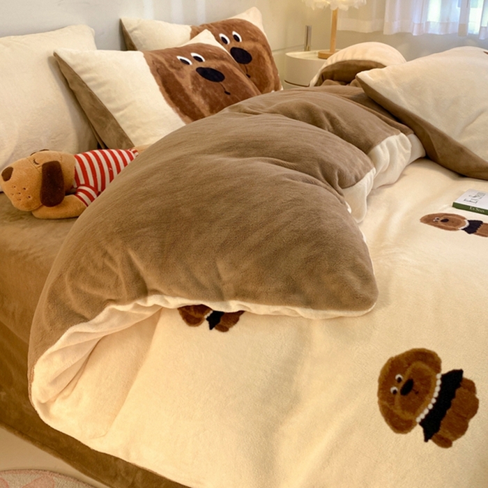 91家纺网 家纺一手货源 找家纺 如一 2025新款A类高克重印花牛奶绒四件套 毛毛狗