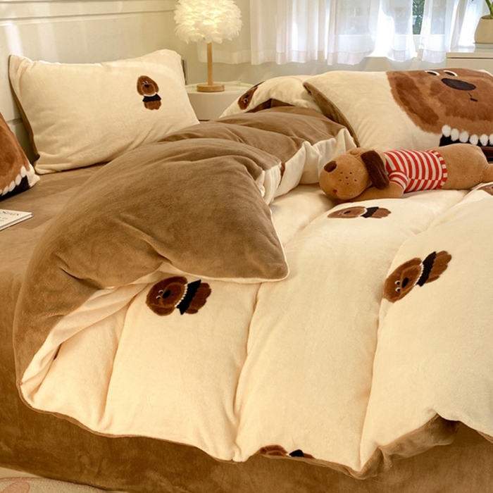 91家纺网 家纺一手货源 找家纺 如一 2025新款A类高克重印花牛奶绒四件套 毛毛狗