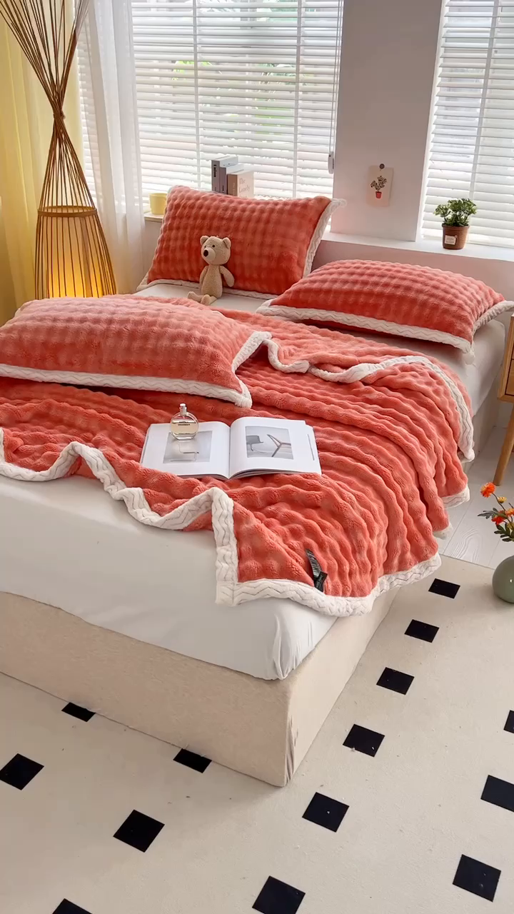 91家纺网 家纺一手货源 找家纺 栩裕纺织 2025新款简约仿兔毛泡泡绒毛毯系列-包边款 海棠粉