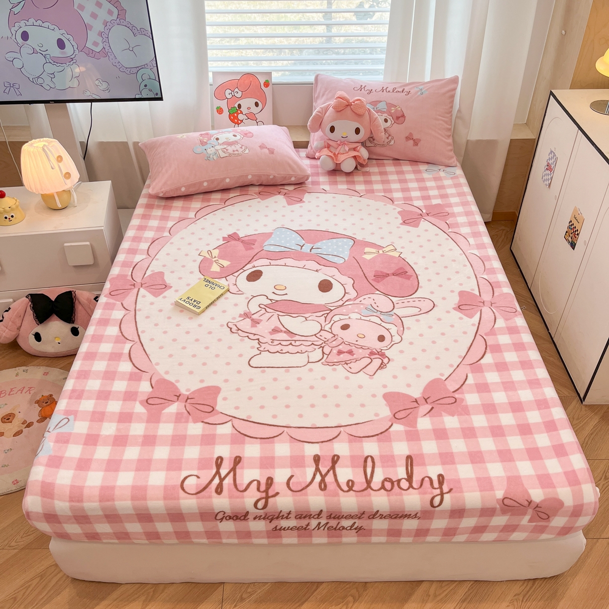 91家纺网 家纺一手货源 找家纺 （总）暮思家居 2025新款正版授权三丽鸥大版牛奶绒数码印花单品床笠单件床笠(带标价格）