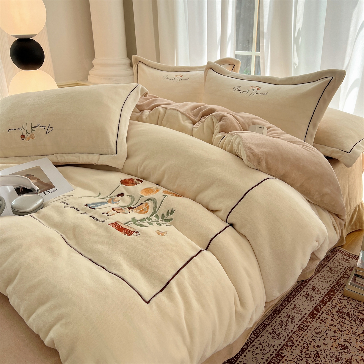 丽涵家纺 2025新款全工艺消光锦芙绒绣花四件套 奶白杏