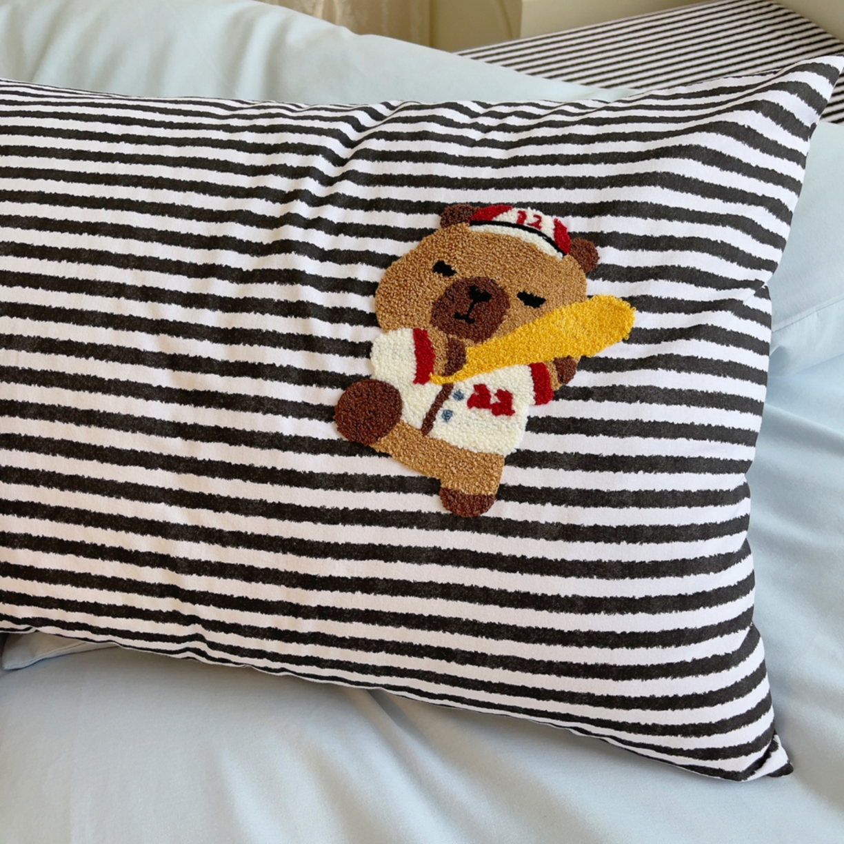 91家纺网 家纺一手货源 找家纺 炫拼家纺 2025新款全棉磨毛卡通毛巾绣加厚纯棉四件套-可梦系列 可梦-棒球卡皮