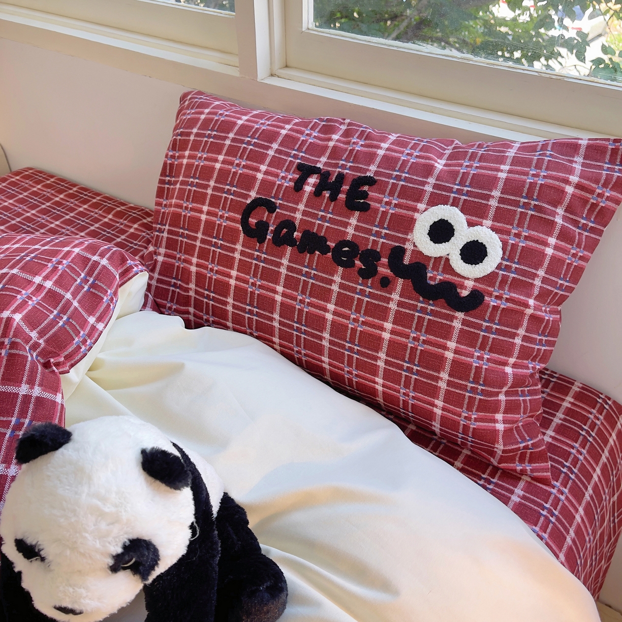 91家纺网 家纺一手货源 找家纺 炫拼家纺 2025新款全棉磨毛卡通毛巾绣加厚纯棉四件套-可梦系列 可梦-小伙伴