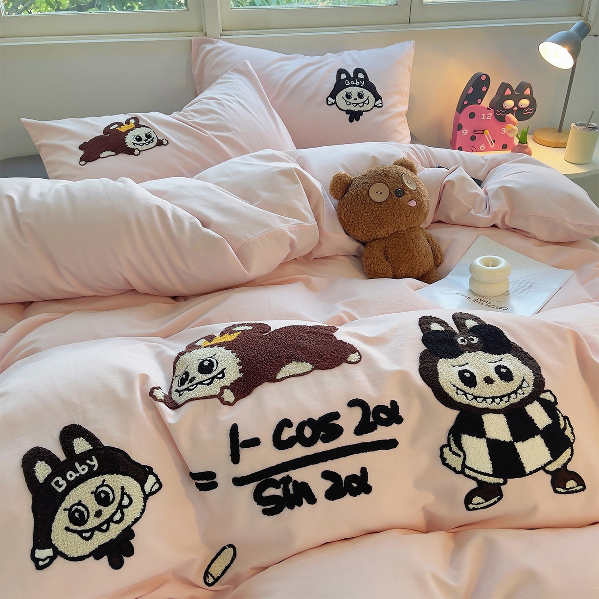 91家纺网 家纺一手货源 找家纺 炫拼家纺 2025新款全棉磨毛卡通毛巾绣加厚纯棉四件套-可梦系列 可梦-好学布布