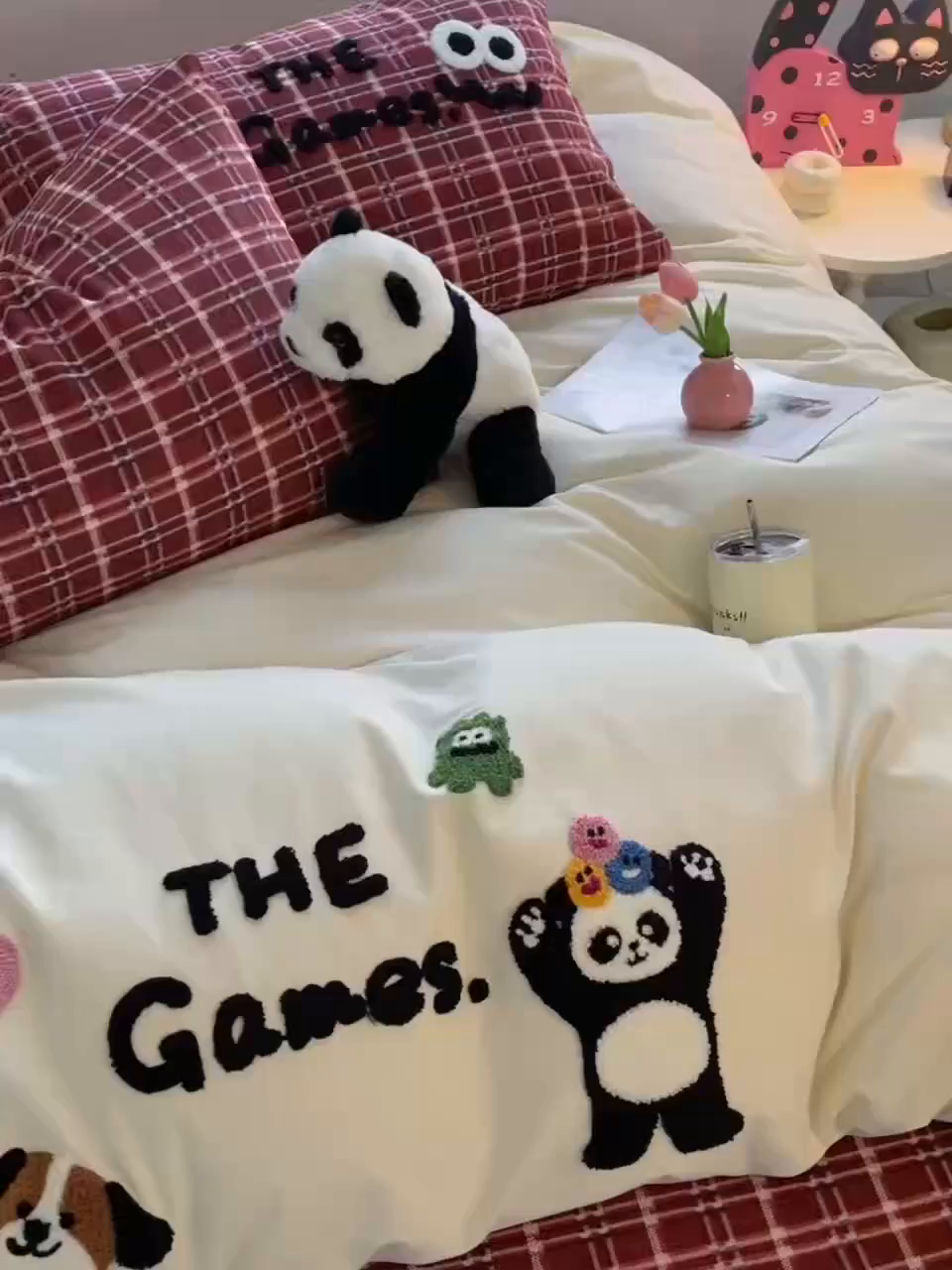 91家纺网 家纺一手货源 找家纺 炫拼家纺 2025新款全棉磨毛卡通毛巾绣加厚纯棉四件套-可梦系列 可梦-小伙伴