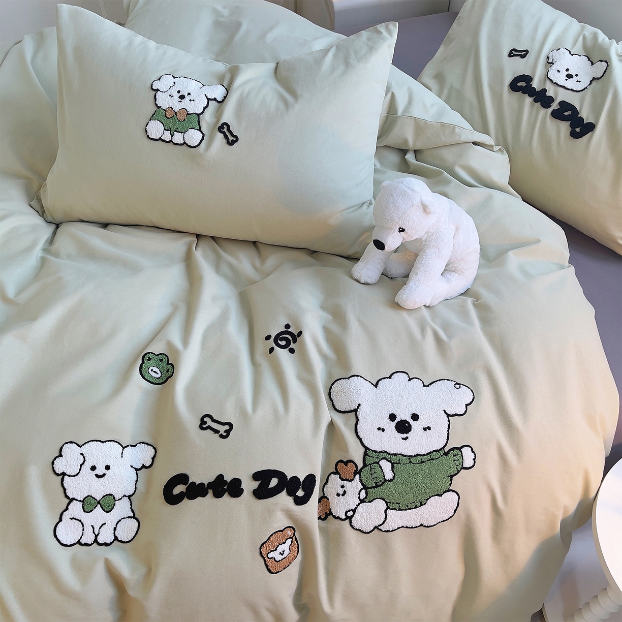 91家纺网 家纺一手货源 找家纺 炫拼家纺 2025新款全棉磨毛卡通毛巾绣加厚纯棉四件套-可梦系列 可梦-乖乖狗