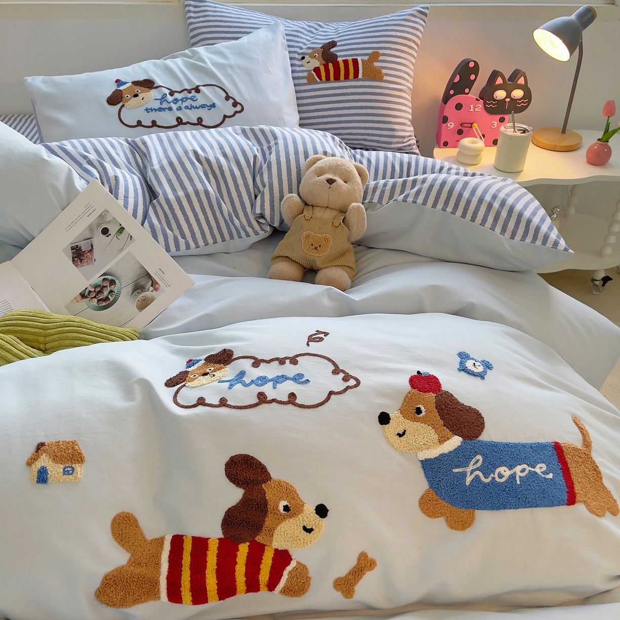 91家纺网 家纺一手货源 找家纺 （总）炫拼家纺 2025新款全棉磨毛卡通毛巾绣加厚纯棉四件套-可梦系列