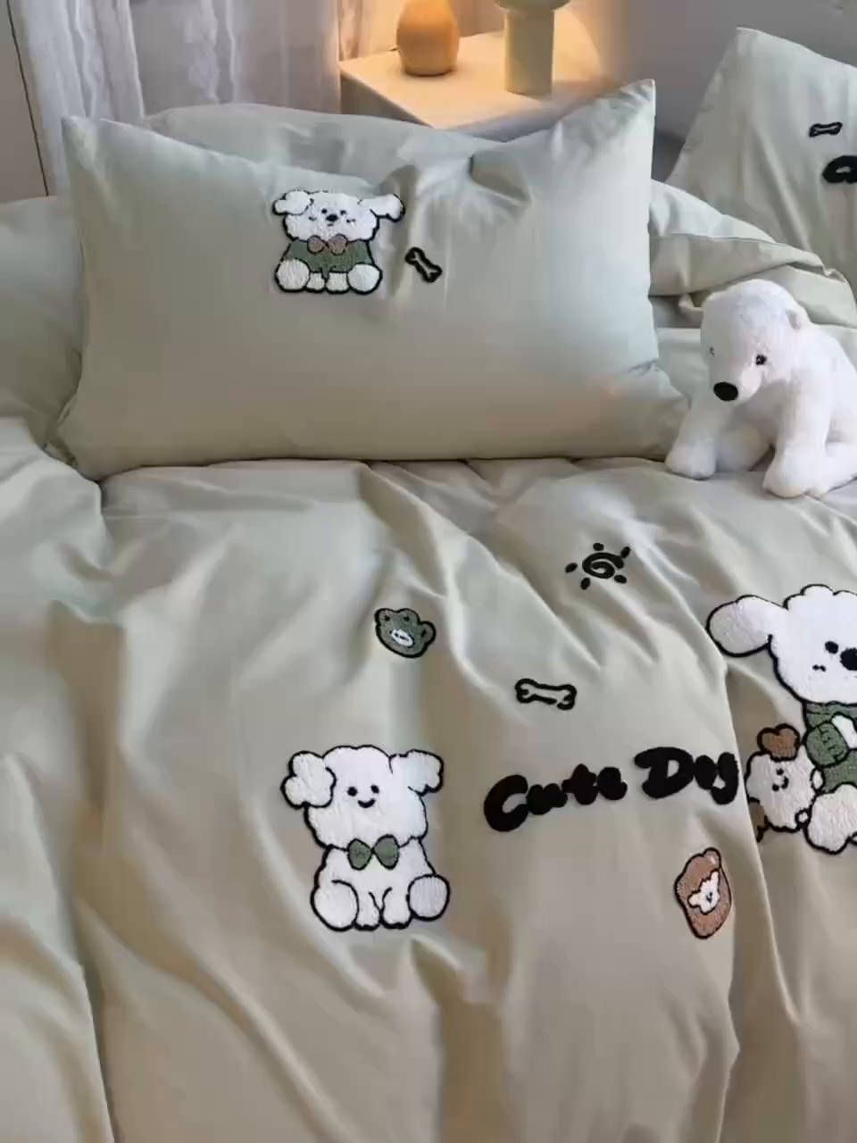 91家纺网 家纺一手货源 找家纺 炫拼家纺 2025新款全棉磨毛卡通毛巾绣加厚纯棉四件套-可梦系列 可梦-乖乖狗