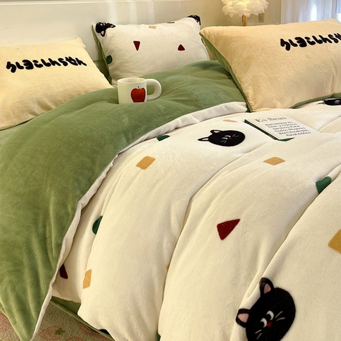 91家纺网 家纺一手货源 找家纺 如一 2025新款A类高克重印花牛奶绒四件套 色彩猫