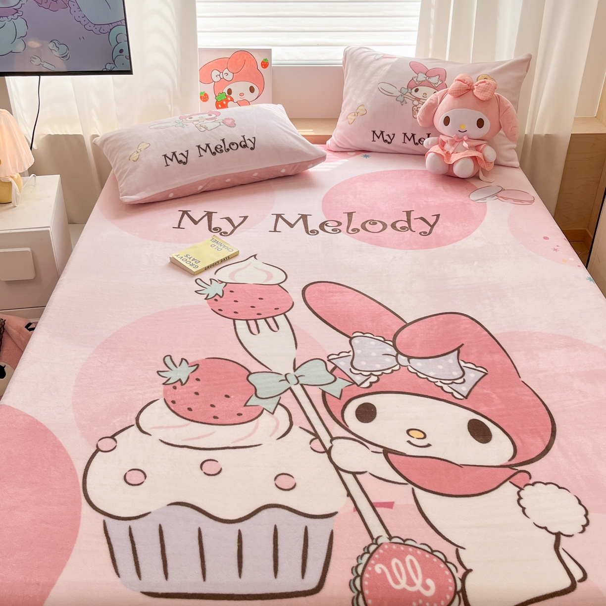 91家纺网 家纺一手货源 找家纺 暮思家居 2025新款正版授权三丽鸥大版牛奶绒数码印花单品床笠单件床笠(带标价格） 绒A版-蛋糕美乐蒂