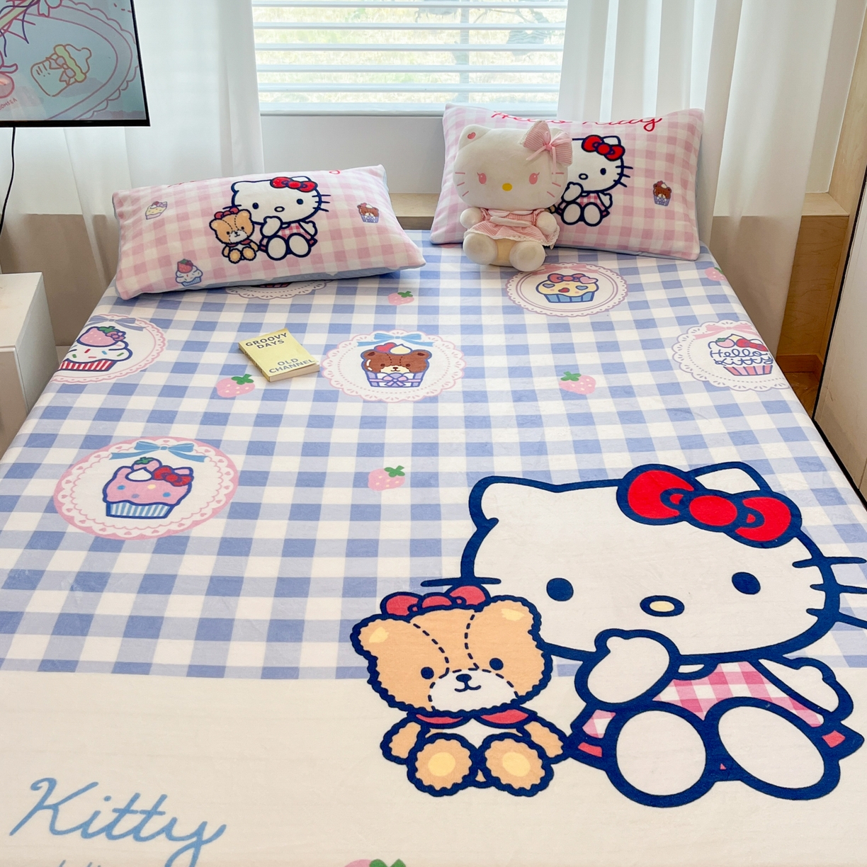 91家纺网 家纺一手货源 找家纺 暮思家居 2025新款正版授权三丽鸥大版牛奶绒数码印花单品床笠单件床笠(带标价格） 绒A版-格子KT