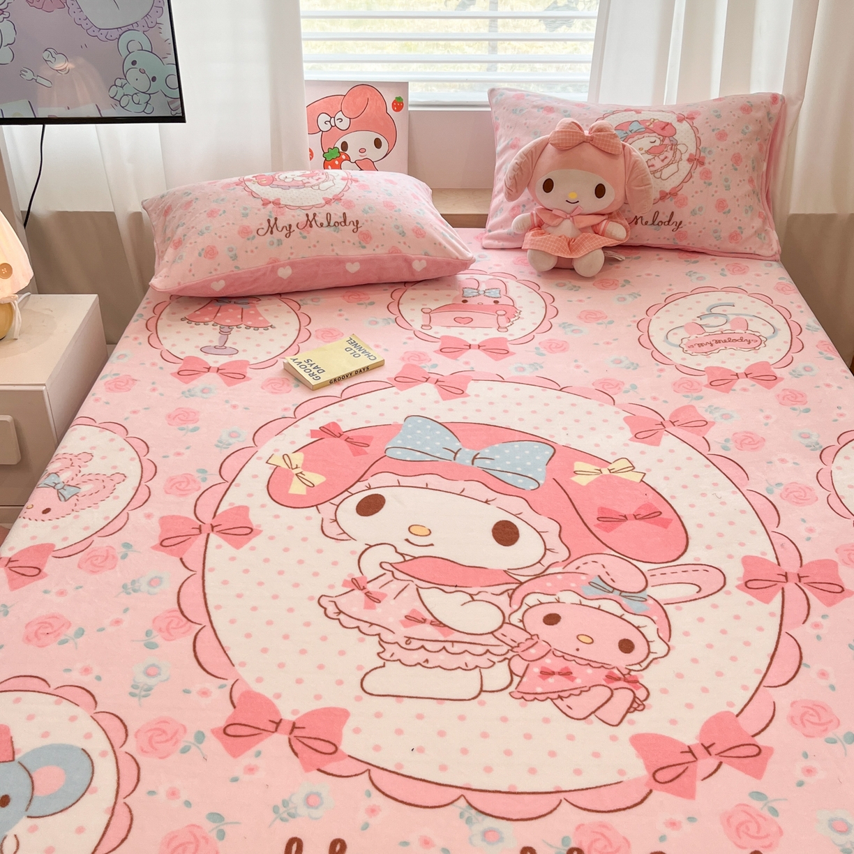 91家纺网 家纺一手货源 找家纺 暮思家居 2025新款正版授权三丽鸥大版牛奶绒数码印花单品床笠单件床笠(带标价格） 绒A版-花园美乐蒂