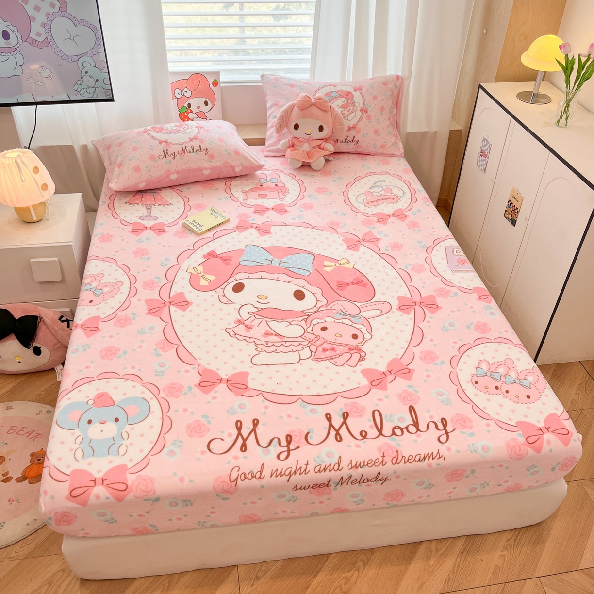 91家纺网 家纺一手货源 找家纺 暮思家居 2025新款正版授权三丽鸥大版牛奶绒数码印花单品床笠单件床笠(带标价格） 绒A版-花园美乐蒂