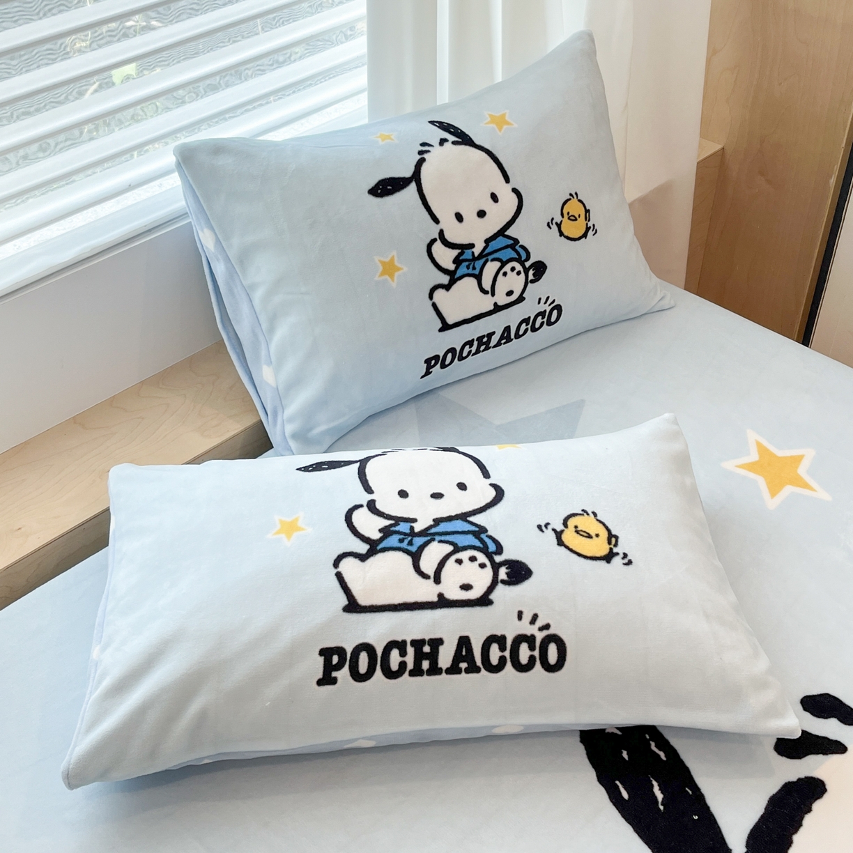 91家纺网 家纺一手货源 找家纺 暮思家居 2025新款正版授权三丽鸥大版牛奶绒数码印花单品床笠单件床笠(带标价格） 绒A版-可爱帕恰狗