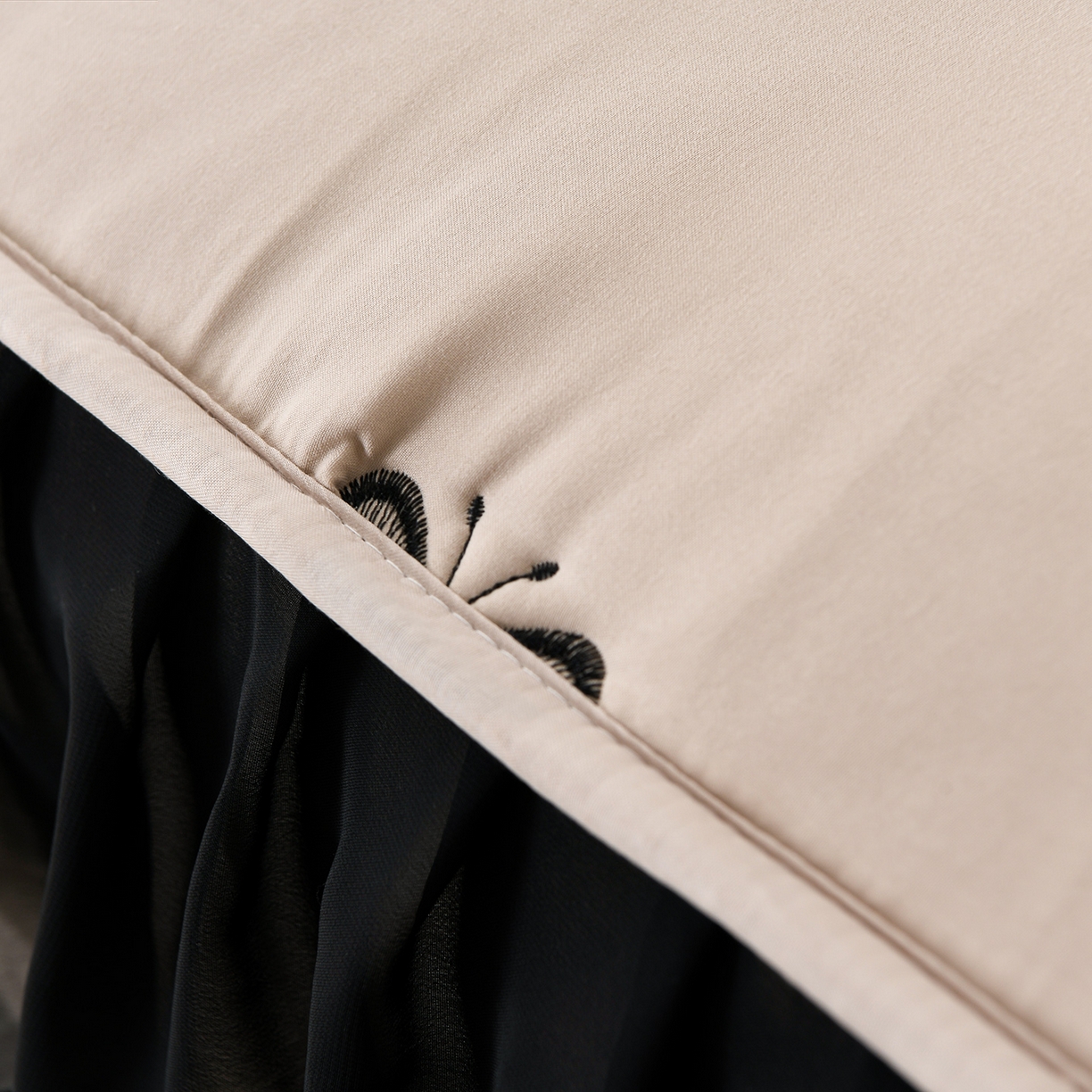 91家纺网 家纺一手货源 找家纺 推推家纺 2025新款A类水洗棉花边床笠单品床笠床笠单件 蝴蝶-卡其